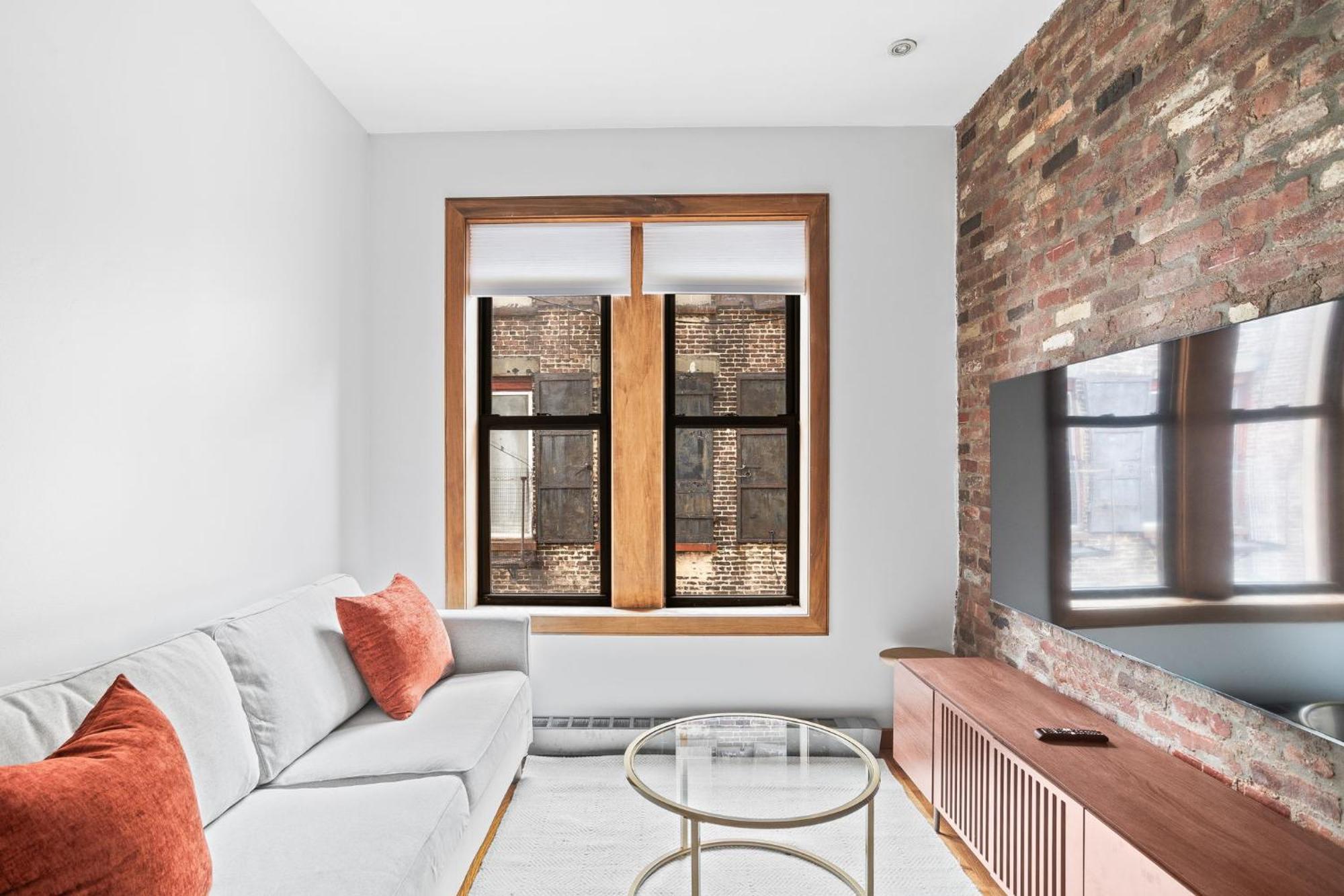 Stylish 2br 1bath Soho Nest * New York